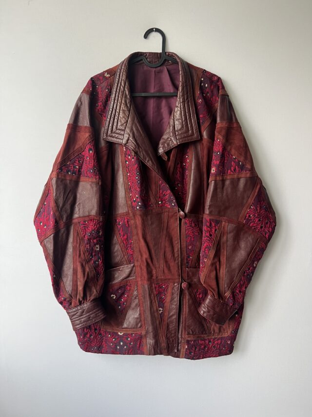 Куртка шкіряна L вживана