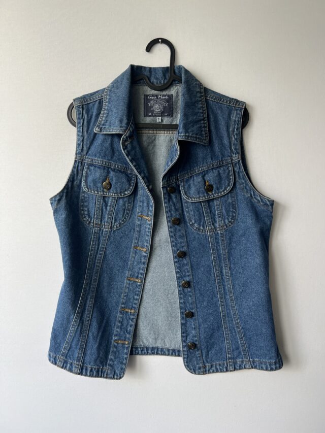 Жилетка жіноча XS вживана