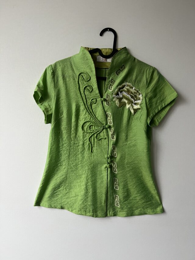 Сорочка жіноча XS вживана