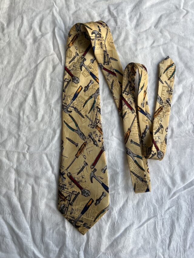 Краватка поліестр вживана